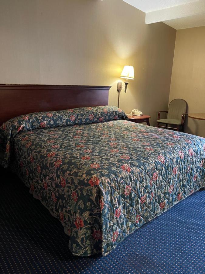 Budget Inn Temple Hills Zewnętrze zdjęcie