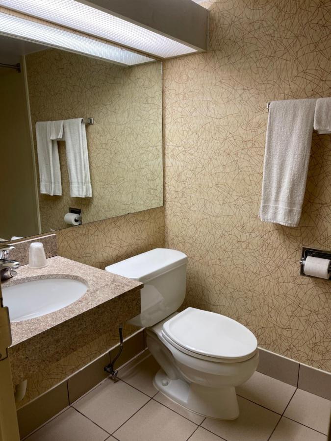Budget Inn Temple Hills Zewnętrze zdjęcie